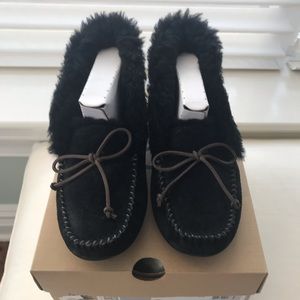 UGG W ALENA Shoes size 6
